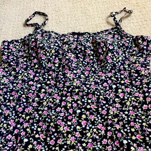 Spaghetti strap summer floral dress - Picture 10 of 16